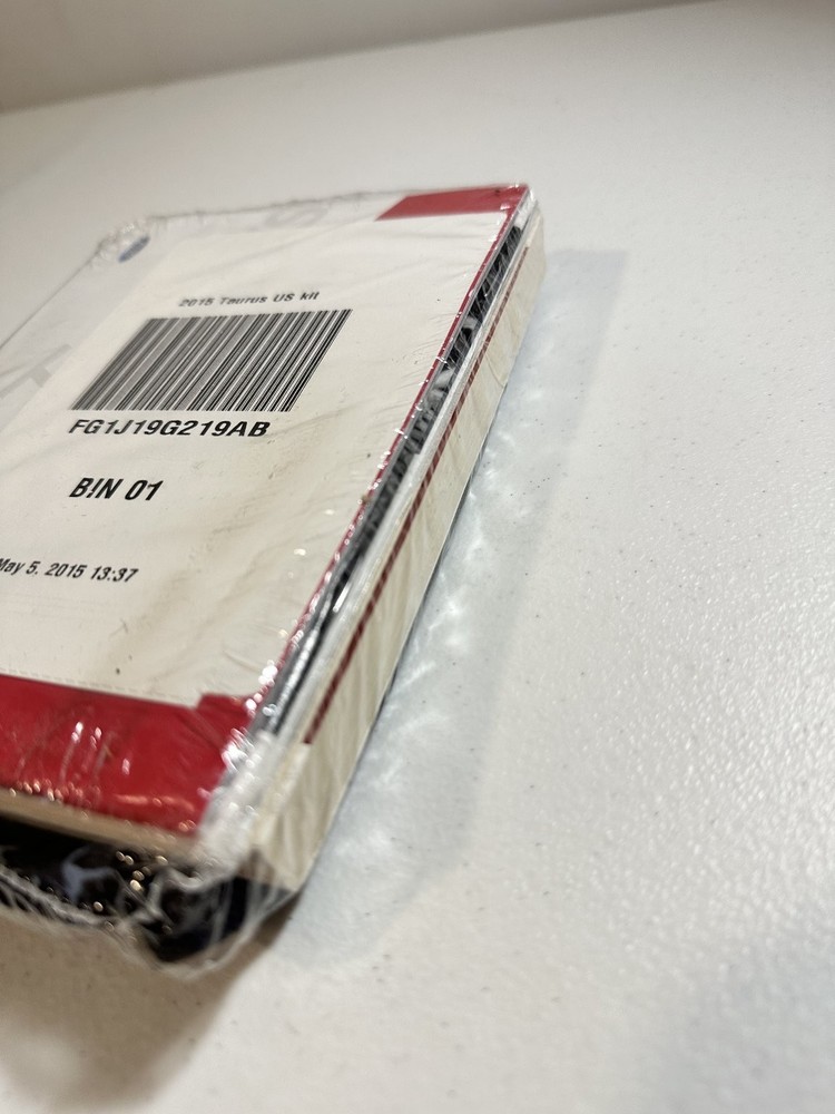 2015 Ford Taurus Owner's Manual Set