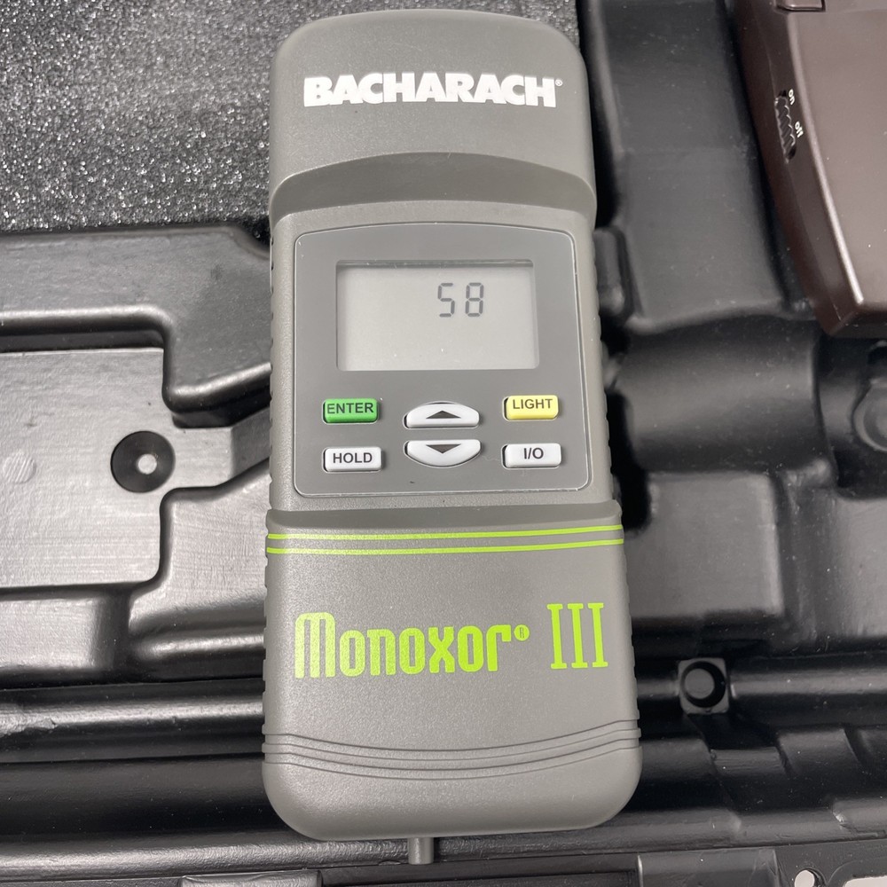 Bacharach Monoxor III Carbon Monoxider Analyzer with case