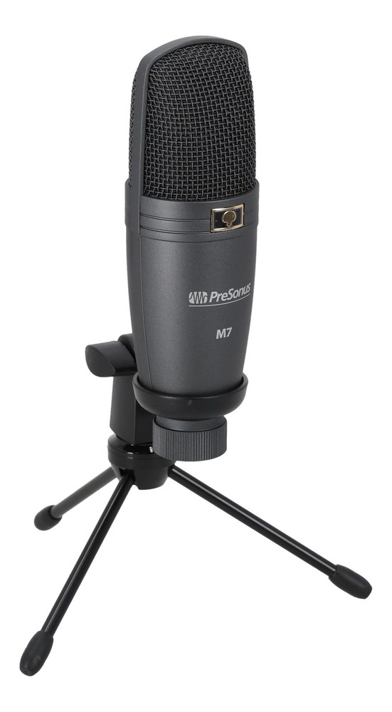 Fender Quantum Complete Interface+Monitors+Mic+Headphones+Cables+Pop Filter