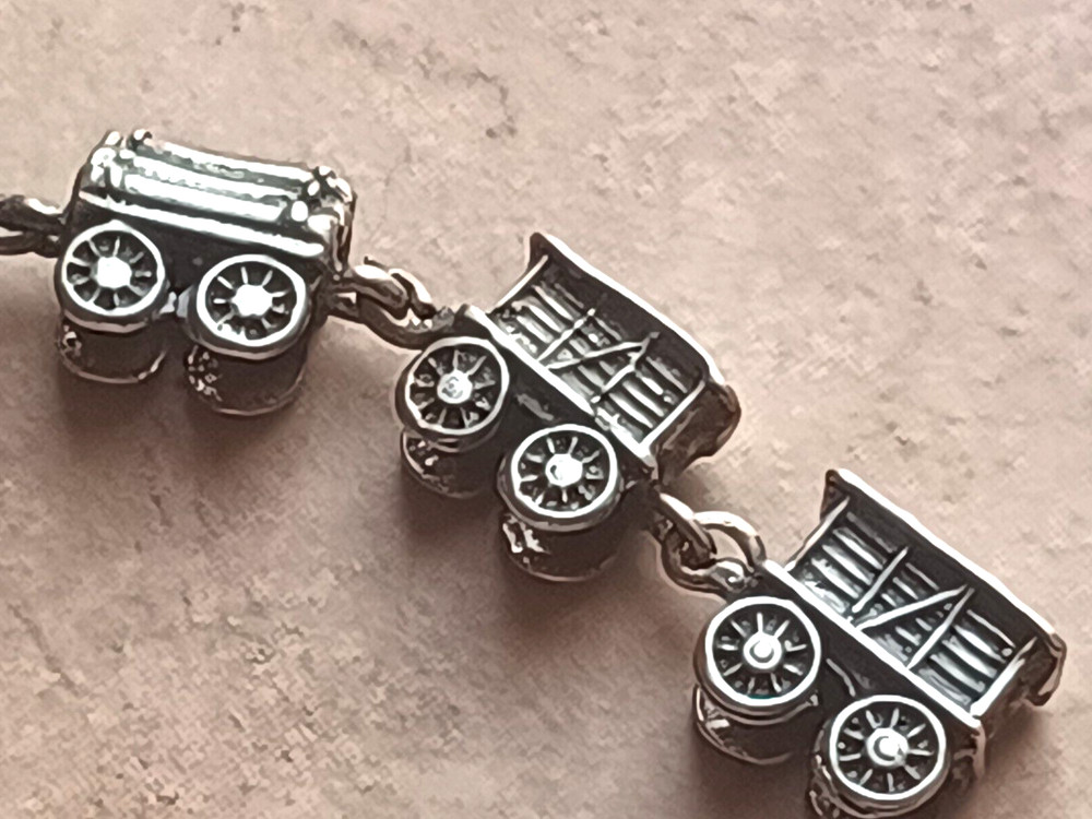 Miniature Silver 800, train