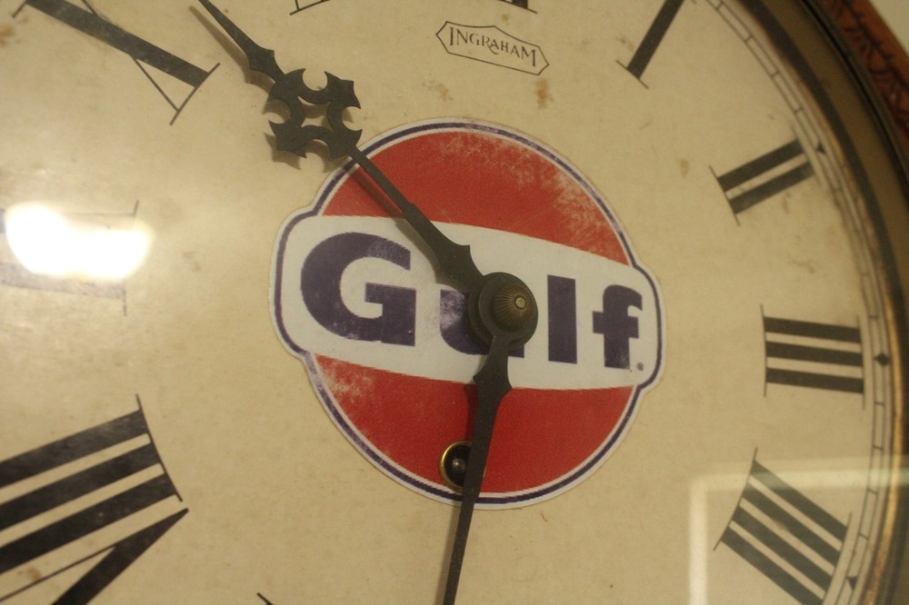 EARLY GOLF GASOLINE ADVERTISING CLOCK