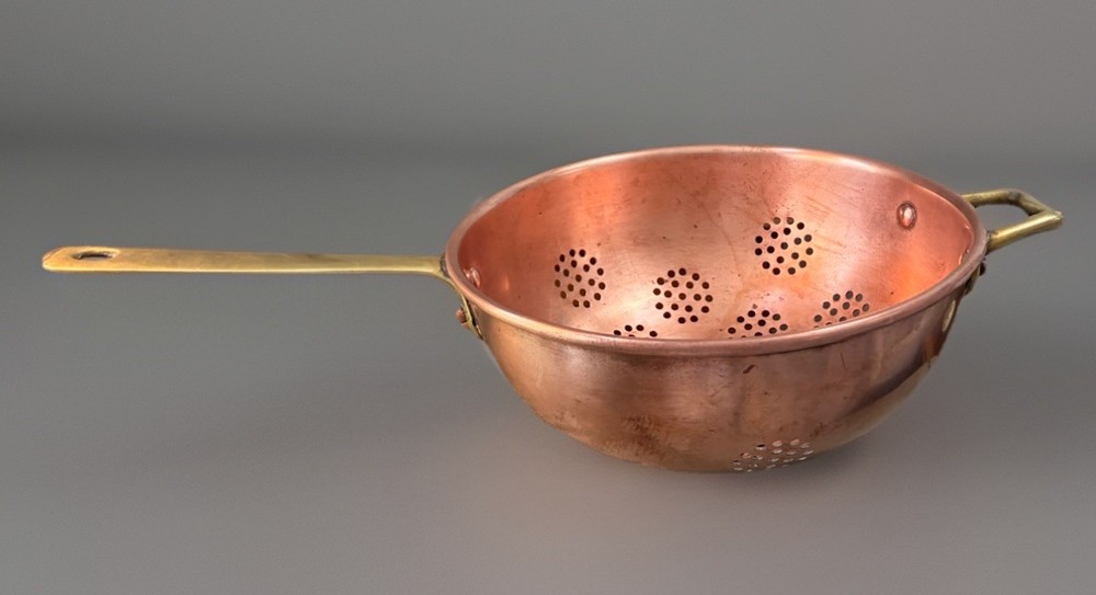 Large 9” Copper colander Cobre Chili solid Brass Accents Signed 6.5” Handle