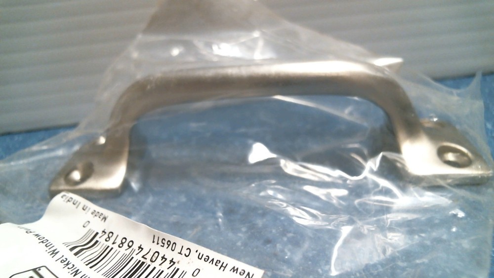 Schlage Satin Nickel Window Pull (SPS026MB-619) FS