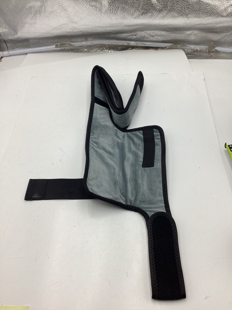 Melissa Mucle Knee Cap Cover/Harness-Black