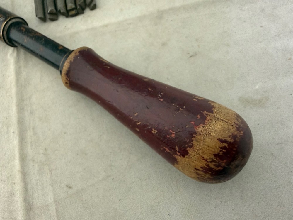 Yankee 30A North Bros MFG Screwdriver with 16 Bits Standard & Phillips