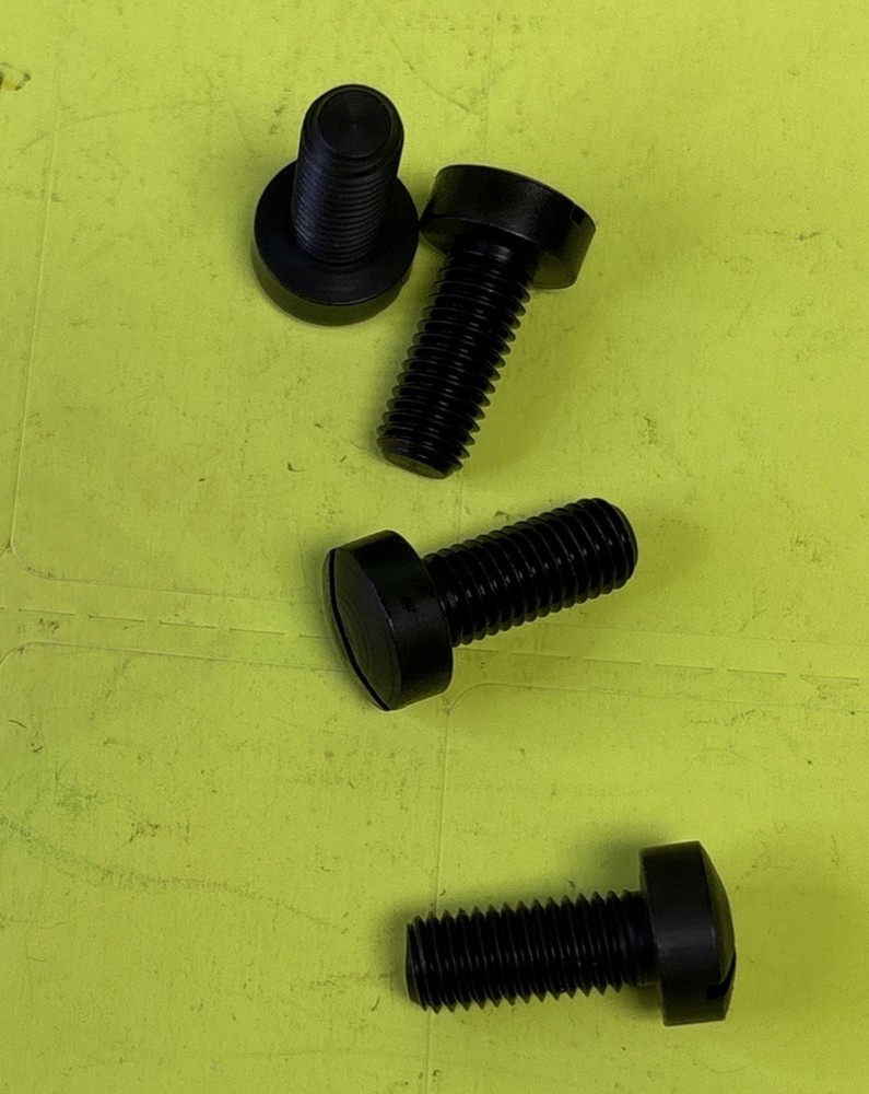 Singer 200040 Screw (4pcs)