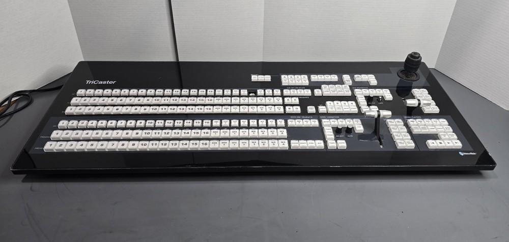 NewTek TriCaster TC1 Large Control Panel Surface 2 Missing Keys Power Tested