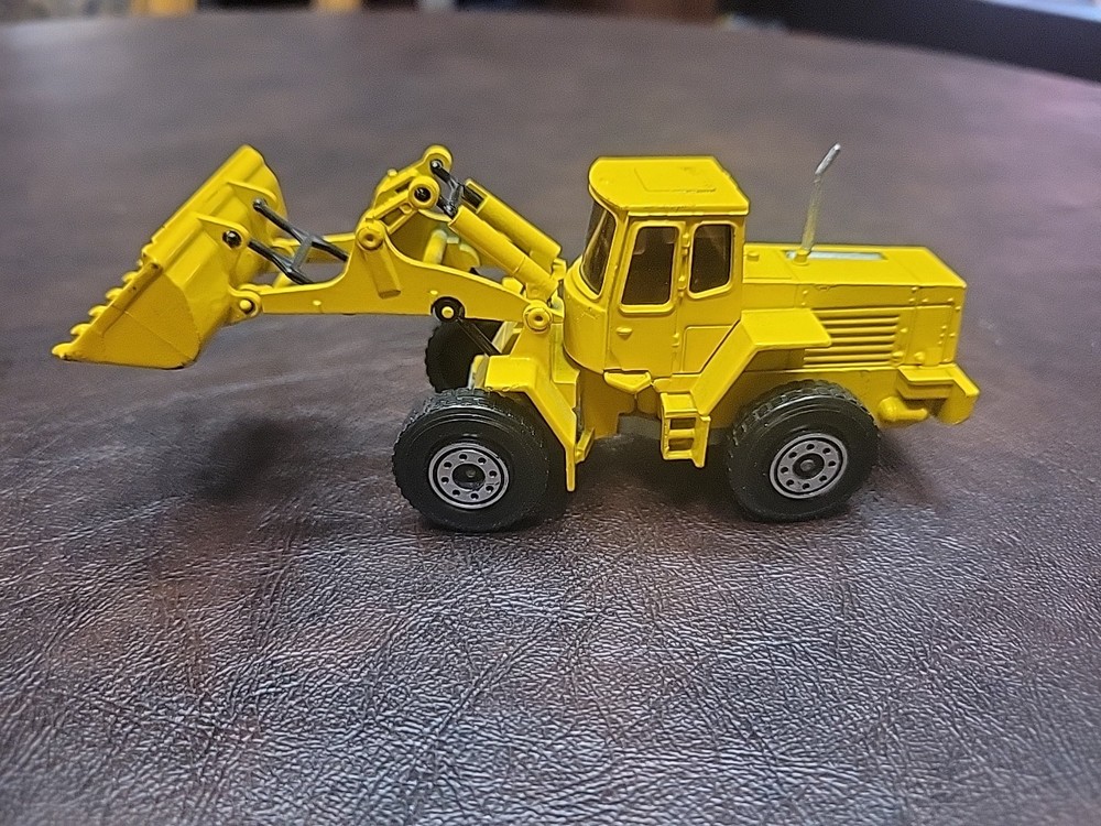 SOLIDO VOLVO FRONT LOADER #367 1:55 SCALE EXCELLENT CONDITION
