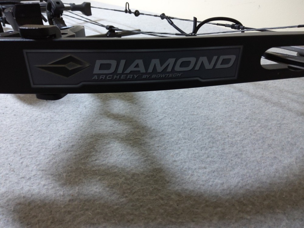 Diamond Archery by Bowtech Prism Lefthanded Compund Bow