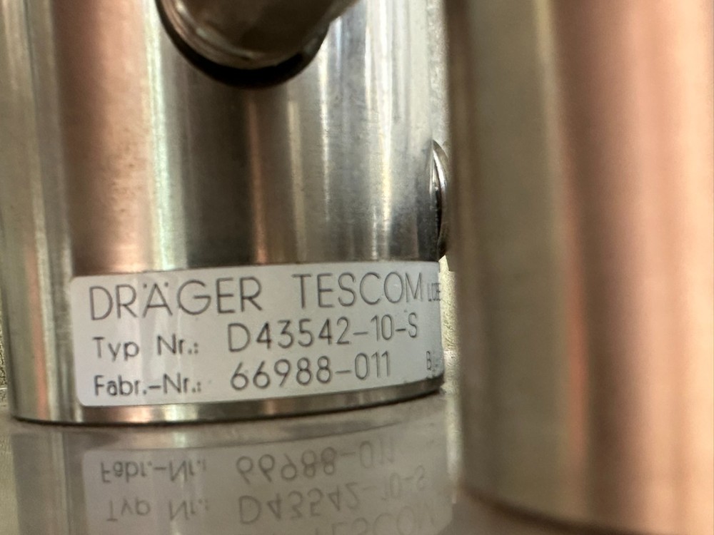 Tescom pressure regulator panel D43542-10-S