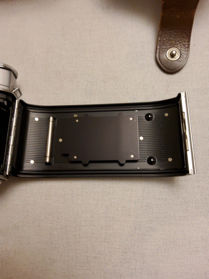 Retina IIIc 35mm Rangefinder Camera with Brown Case Black Silver