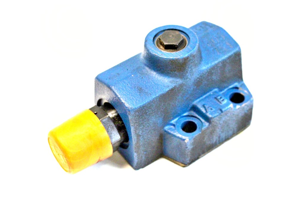 Rexroth DR 10-5-45/315Y Pressure Reducing Valve R900479797 Unused
