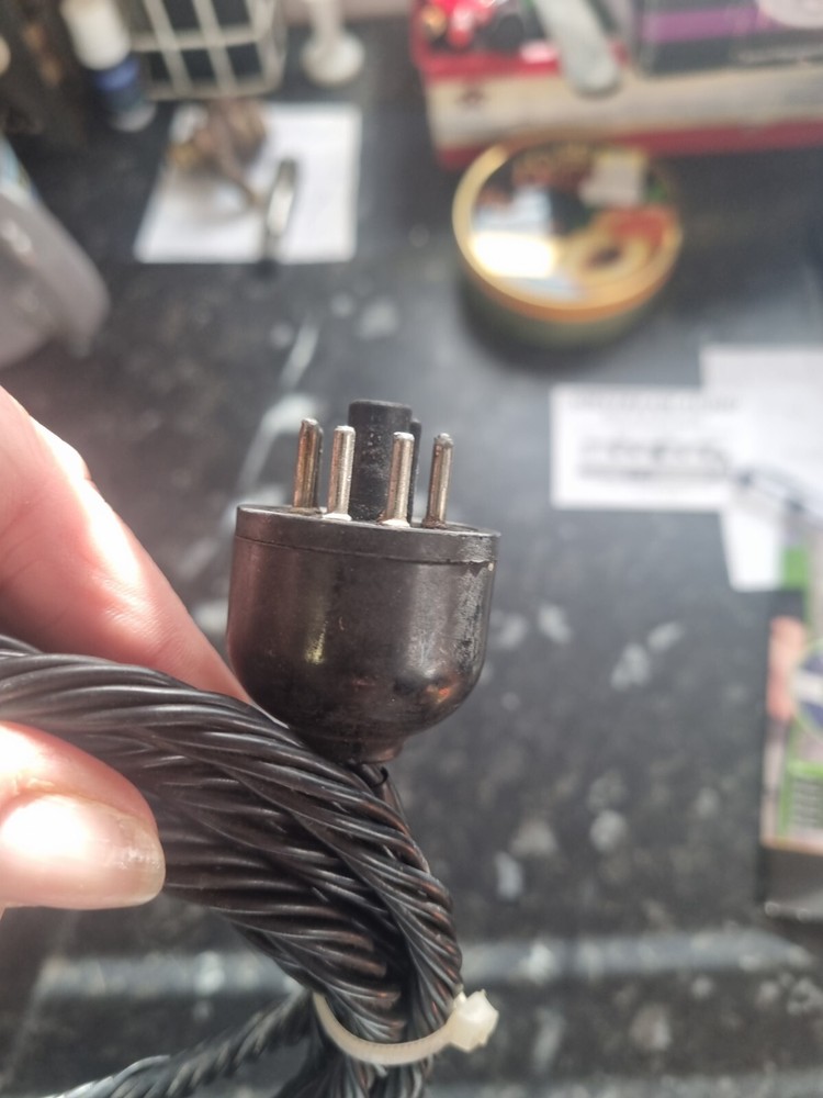 Bulgan Cable ( Octal) (Mc Murdo)