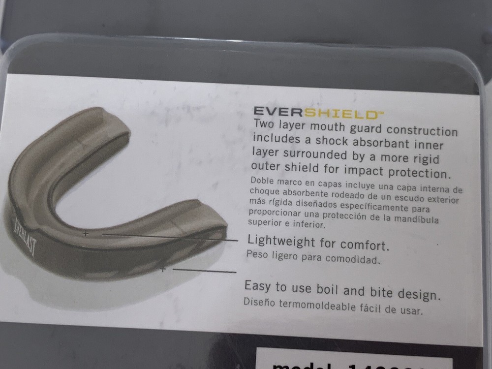 EVERLAST EverShield Single Mouth Guard #1400000 w/Storage Case