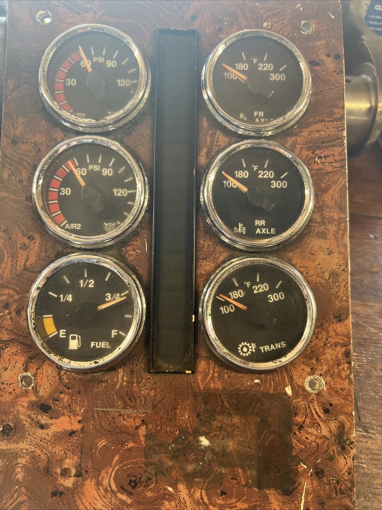 INTERNATIONAL DASH PANEL, GAUGE PANEL 3503491C91 -