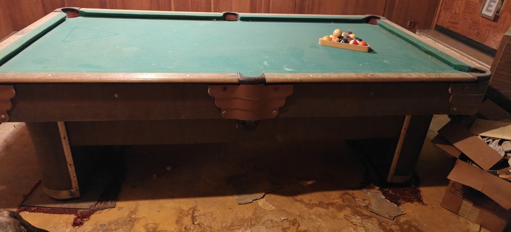Q Master Billiard Pool Table Green Felt