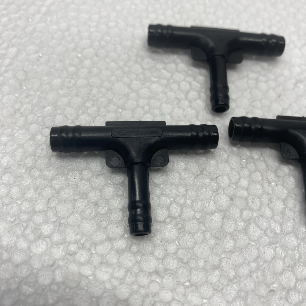 Three Evinrude Johnson Connectors 123553 BB-468