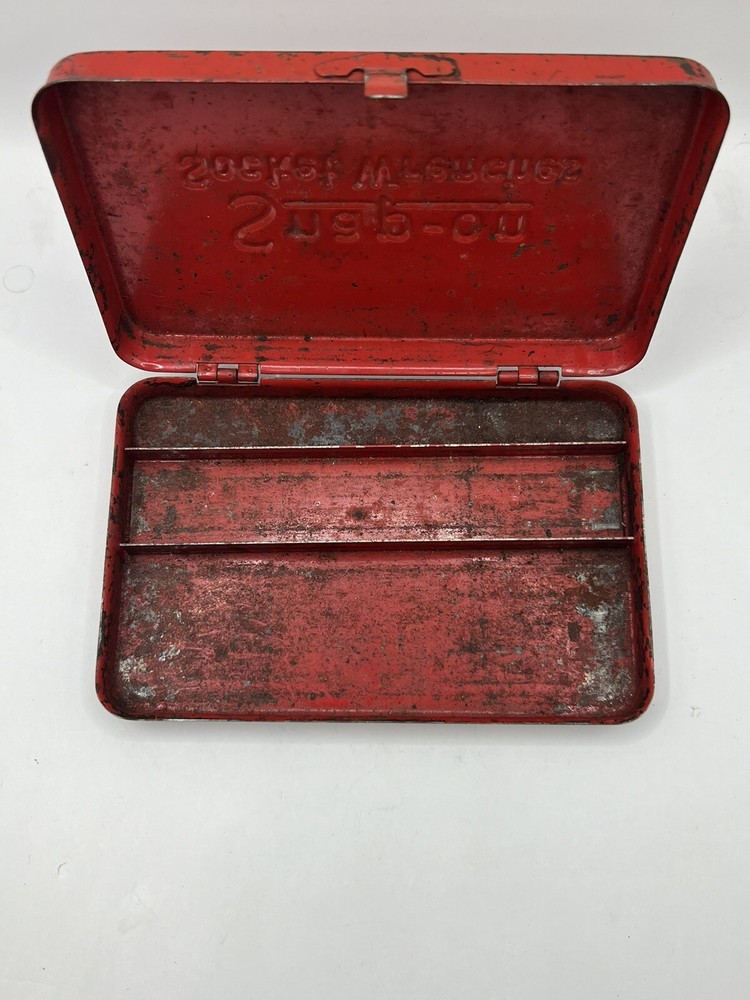 VINTAGE SNAP ON RED METAL TIN SOCKET WRENCH BOX ~ EMTPY ~
