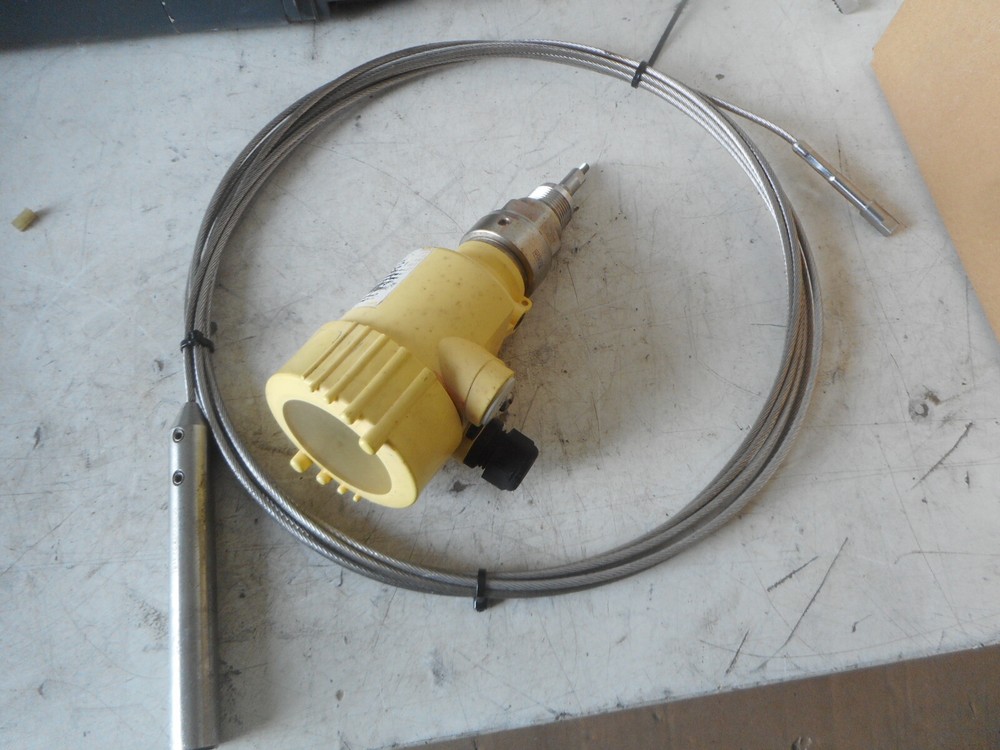 VEGA -- GUIDED MICROWAVE LEVEL SENSOR VEGAFLEX -- FX61 -- 4..20mA HART