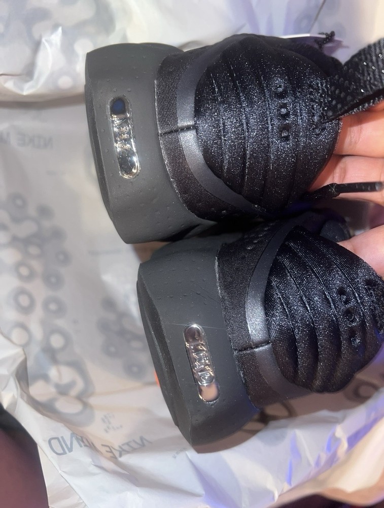 Nike Mind 002 Black Hyper Crimson Size 9 -FAST SHIP✅✅✅