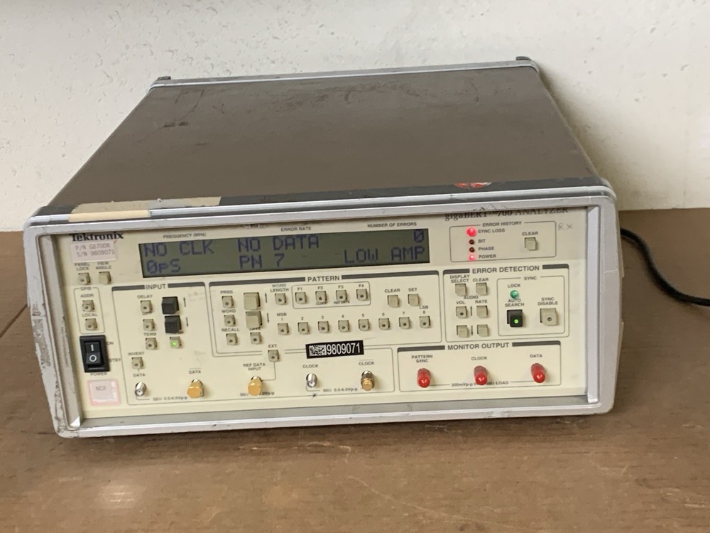 Genuine Tektronix / Microwave gigaBERT 700 Analyzer