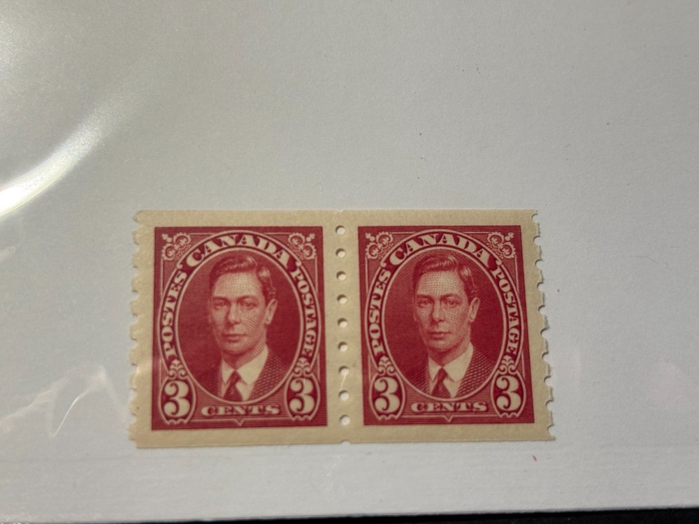 240 Mint NH VF Coil Pair - CV $37.50  (CA0080)