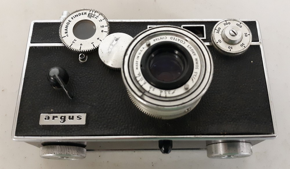 Argus C3 Camera 35mm Rangefinder with Leather Case - Vintage
