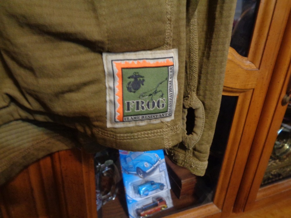 USMC Polartec FROG Grid Fleece 1/2 Zip Pullover Medium Regular Coyote Brown MR