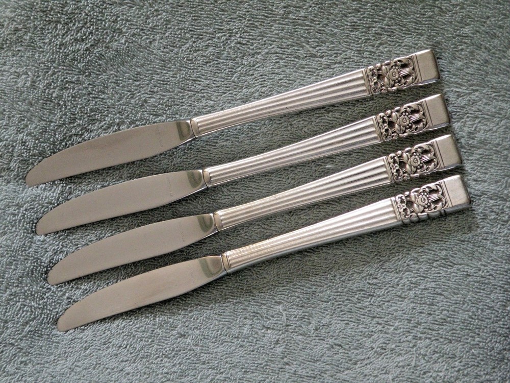 CORNATION - 4 Hollow Handle Grille Knives - Silverplate Flatware - 8 1/2"
