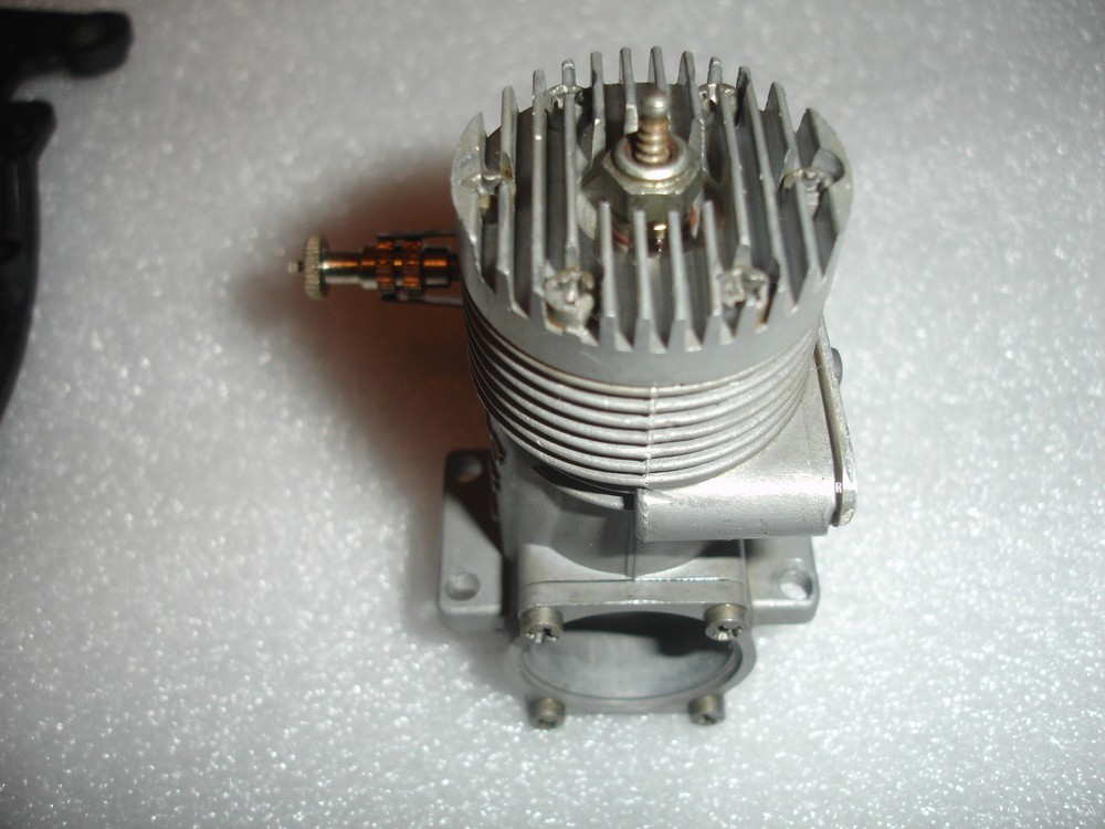 O.S. Max 30 RC engine old school starts and runs great