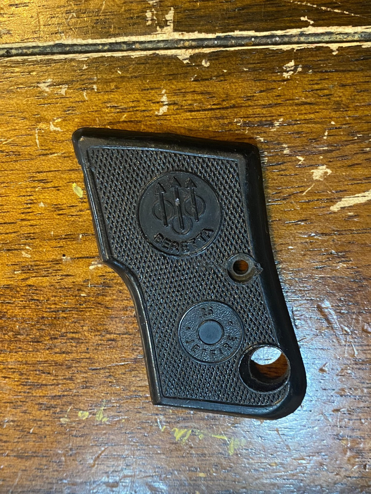 Single - Beretta 950 Jetfire Plastic Grip. 950 - Left Grip Only.