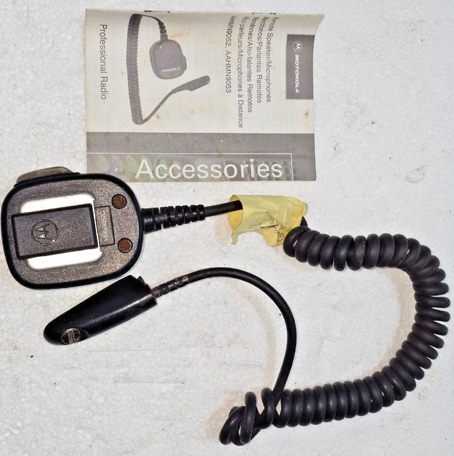 Motorola HMN9052C remote speaker microphone