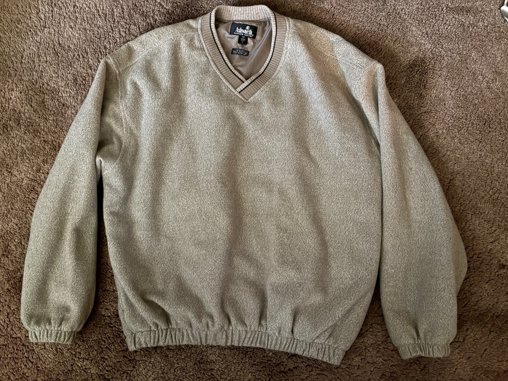 Ashworth Weather Systems water/wind resistant v-neck pullover-large