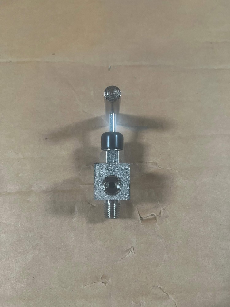 Noshok 402-MFAC Needle Valve