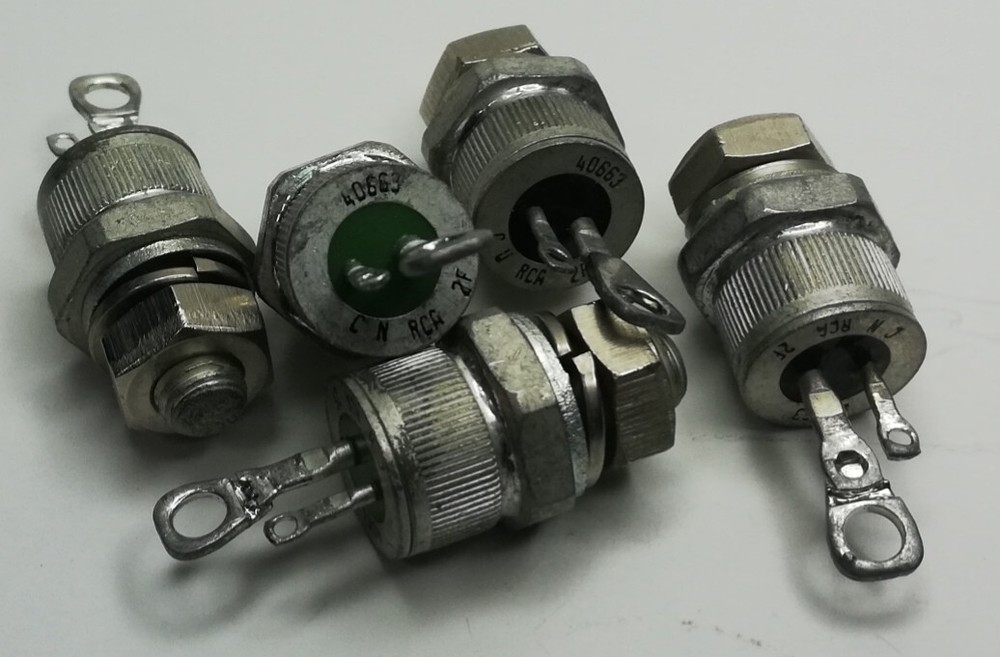 TRIAC, RCA 40663, 400V, 30A, 5 units