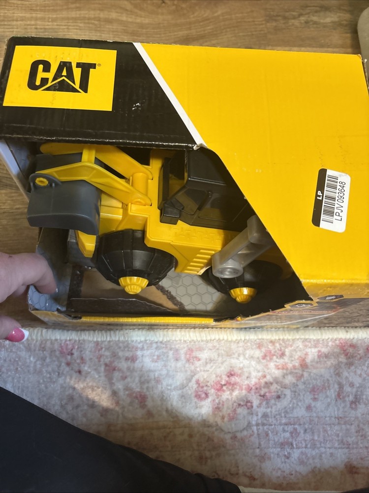 Cat Unstoppable Movers Wgeel Loader