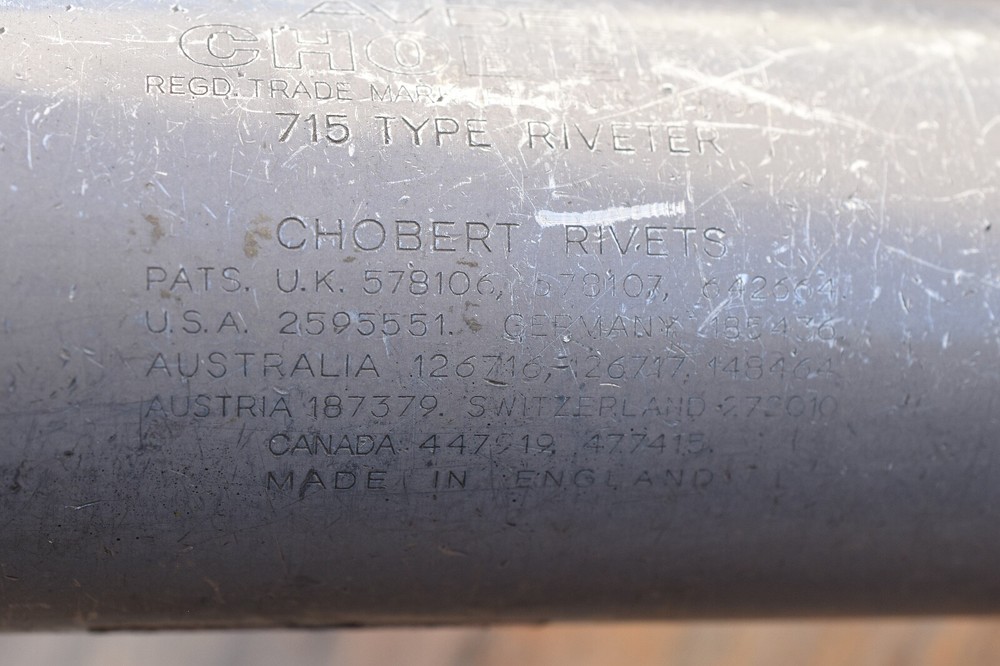 Avdel Power tool 715 type air riveter 7150