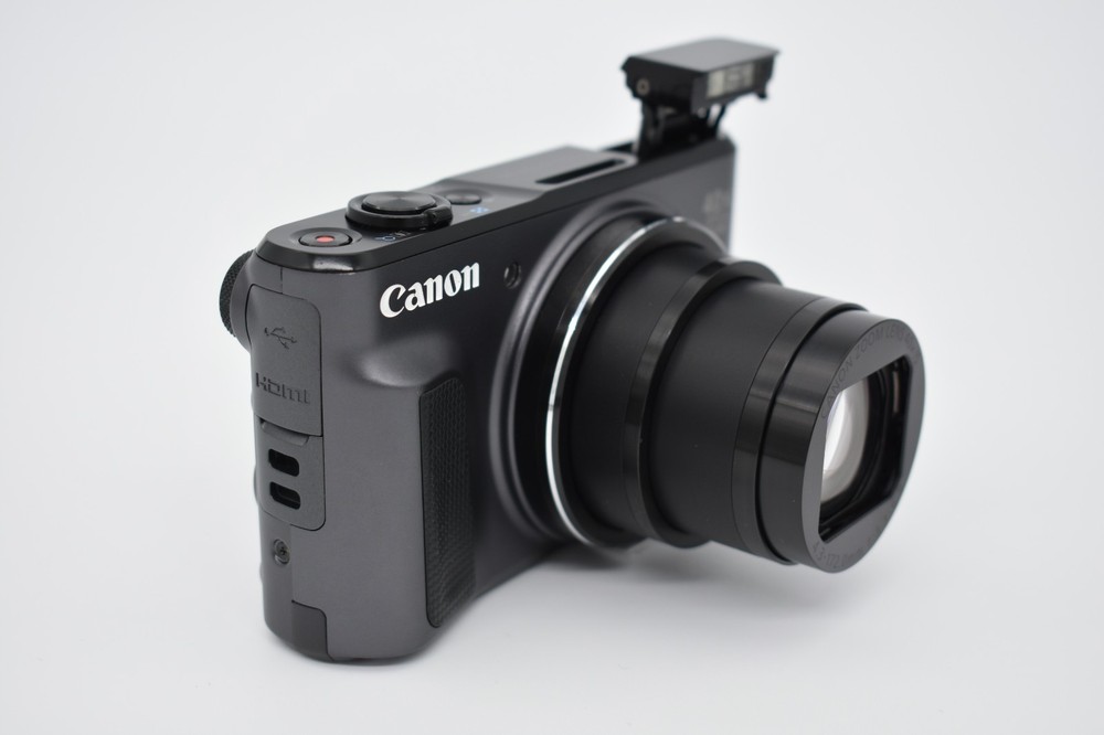 Canon PowerShot SX720 HS 20.3MP Black Compact Digital Camera Bundle - TESTED