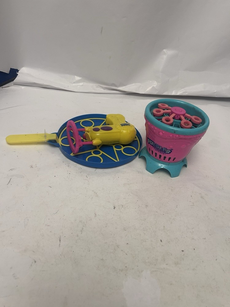 3 misc kids bubble maker toys