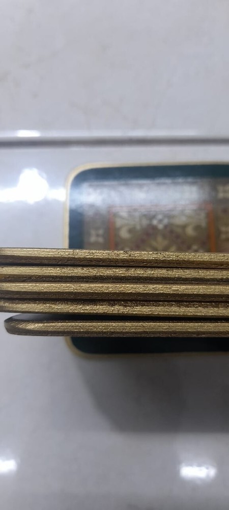 Cup base for drinks A cup base for drinks, tea, coffee,