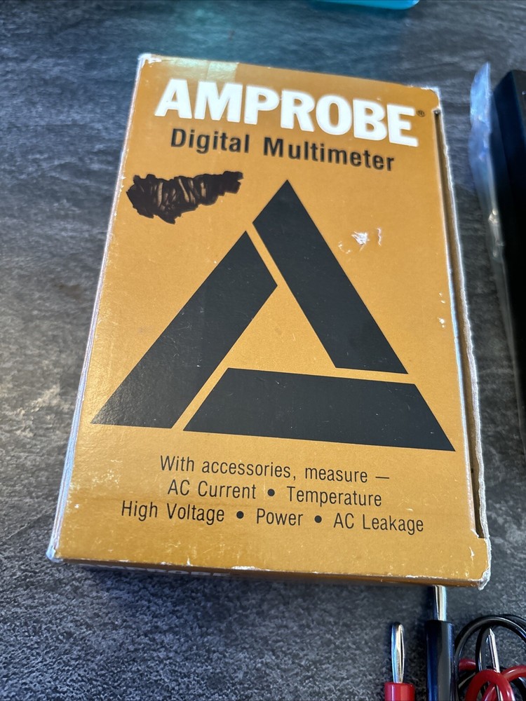 Amprobe Model AM-9 Digital Multimeter With Accessories #DD