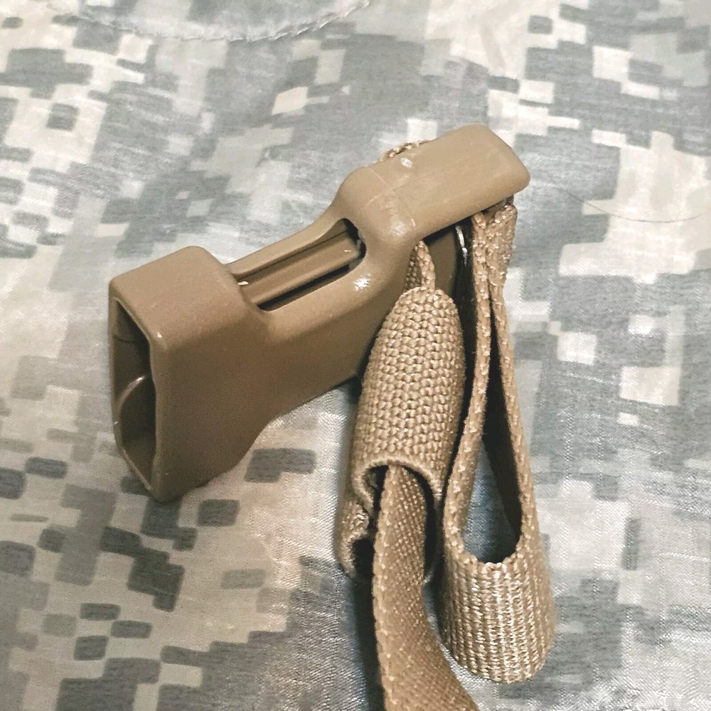 NEW USMC TAPS PANEL SHOULDER STRAPS COYOTE
