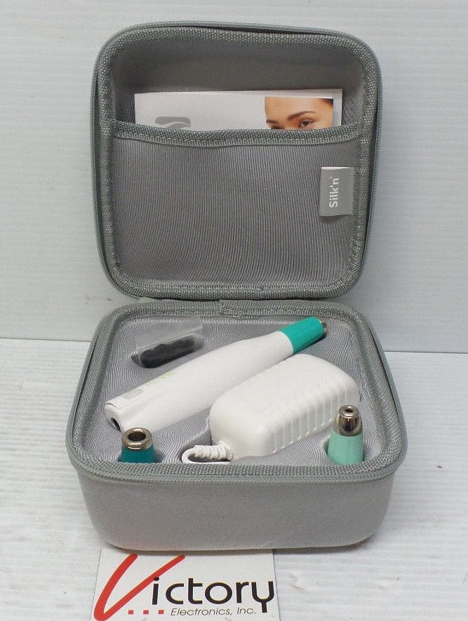 Display Model Silk'n ReVit Microderm Device 3 Tips and Travel Case No Acne A75