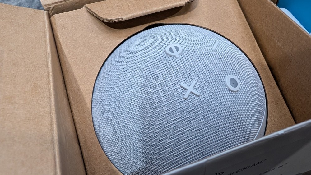 Amazon Echo Dot 5th Gen. Smart Speaker - Glacier White 🔥New Open Box🔥