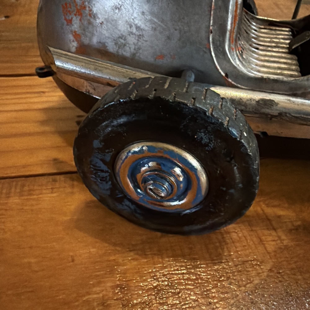 VINTAGE OHLSSON & RICE TETHER RACE CAR.