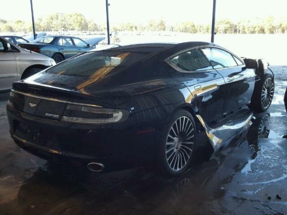 2012 ASTON MARTIN RAPIDE 6 DISC DVD CHANGER A/V INTERFACE BOX TRUNK MOUNT