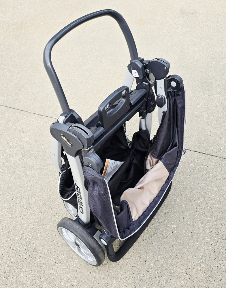 Chicco Collapsible Stroller (local pickup only)