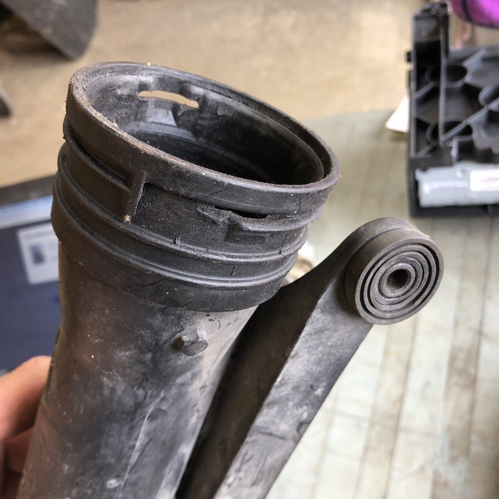 VW Audi intercooler pipe Box #64 1K0145762 Original