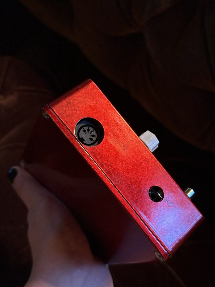 Cooper FX Moment Machine 2018 - Red