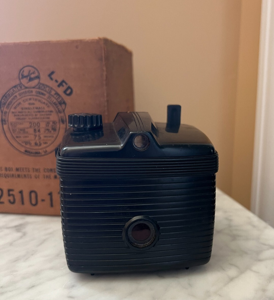 VTG 1960s Spartus Rocket Camera - Untested - Never Used!!